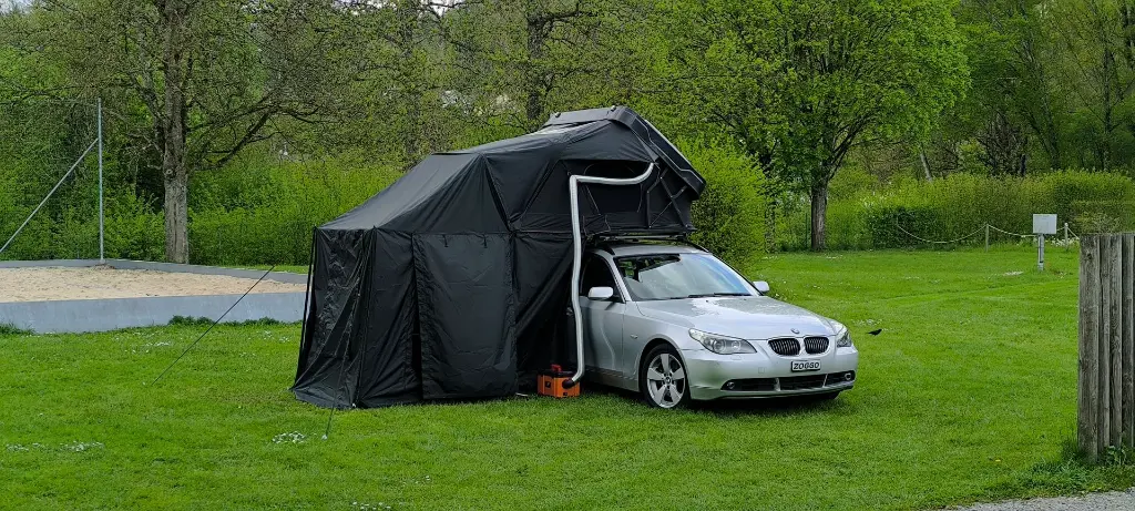ZOGGO Max mit Vorzelt und Standheizung